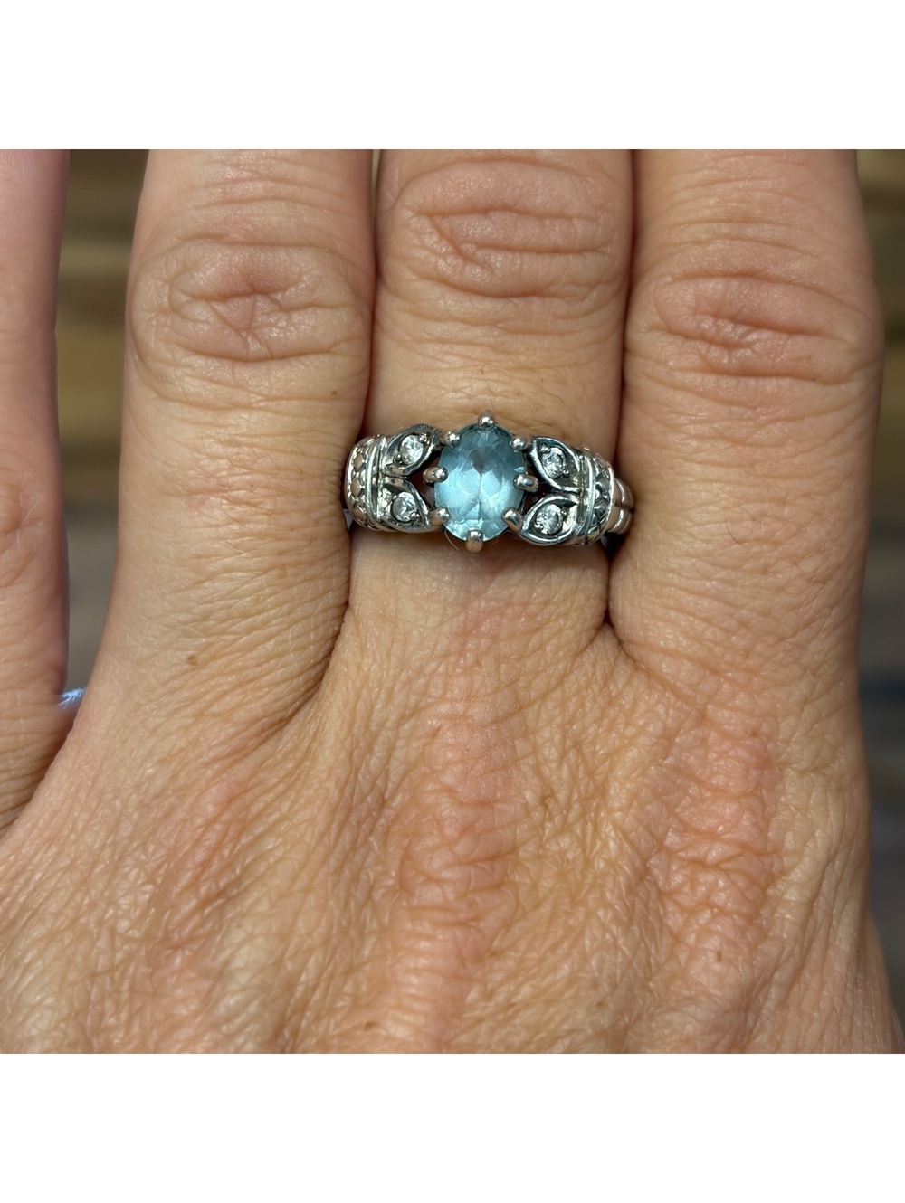 Blue topaz & sterling silver ring RJ (Avon) size 7-7.25 vintage